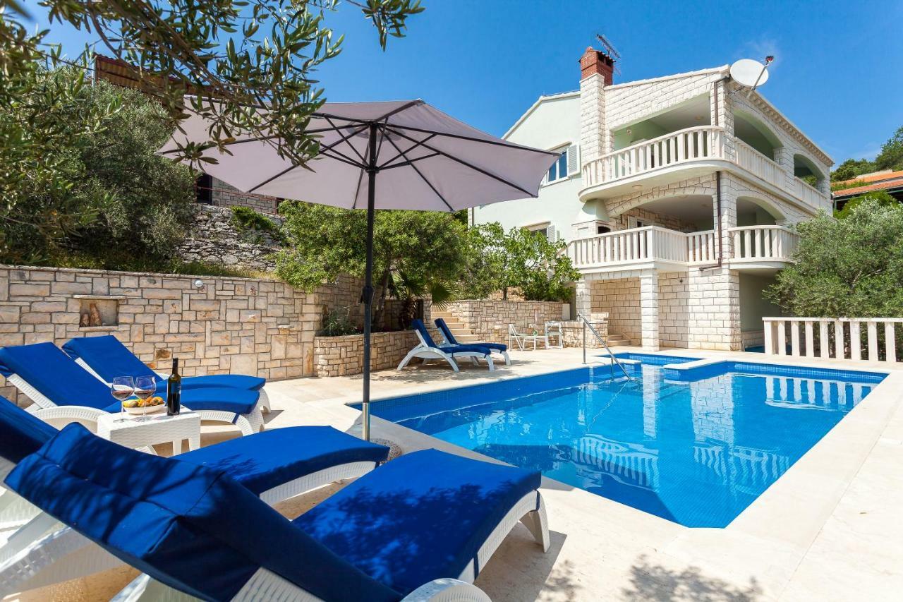 Villa Matic Vela Luka Buitenkant foto
