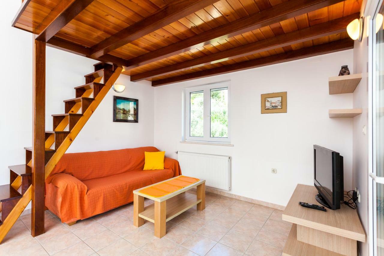 Villa Matic Vela Luka Buitenkant foto