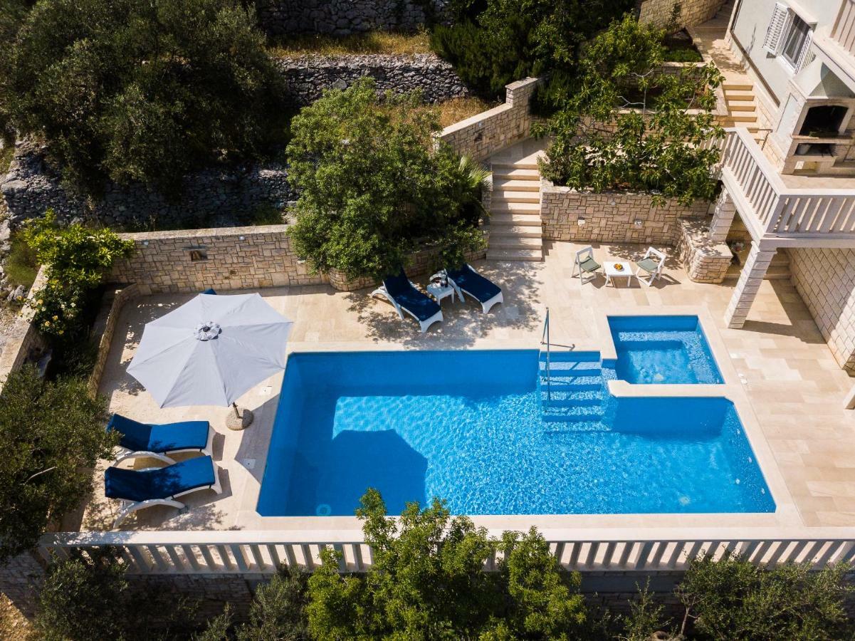 Villa Matic Vela Luka Buitenkant foto